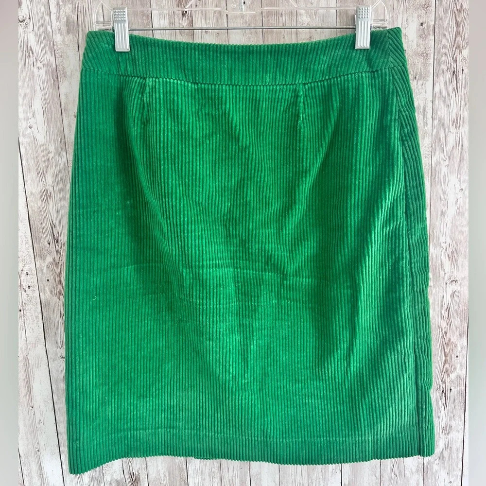Boden Corduroy Green Wrap Skirt Size 6 - Picture 3 of 7